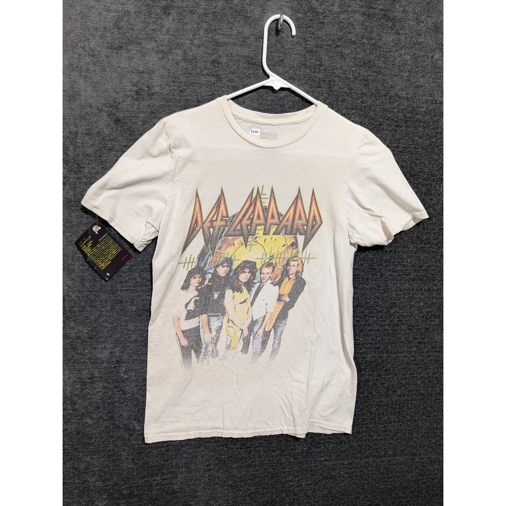 American Classics Def Leppard Graphic T-Shirt Cream Small Rock Band Tee 1646